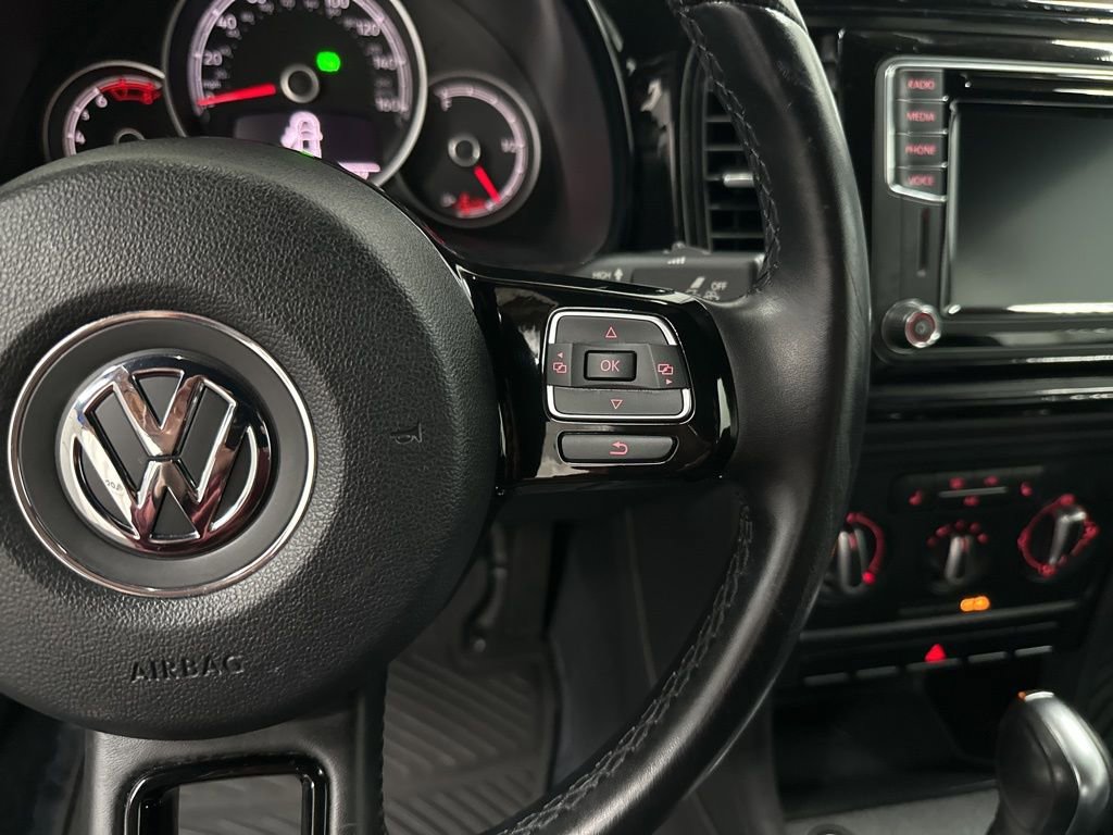Used 2018 Volkswagen Beetle 2.0T SE image 16