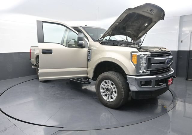 Used 2017 Ford F250 XLT w/ XLT Value Package AWD/4WD image 35