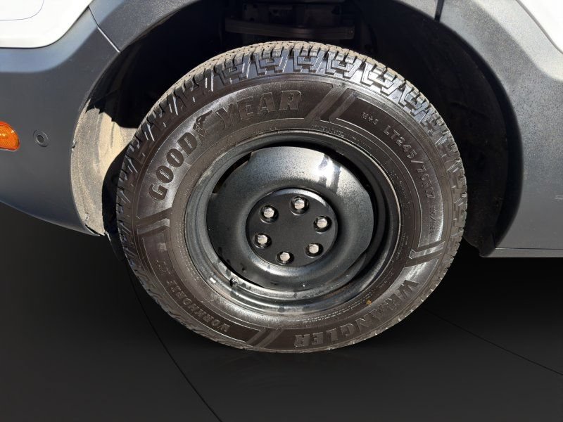 Used 2024 Rivian Delivery 500 FWD image 17