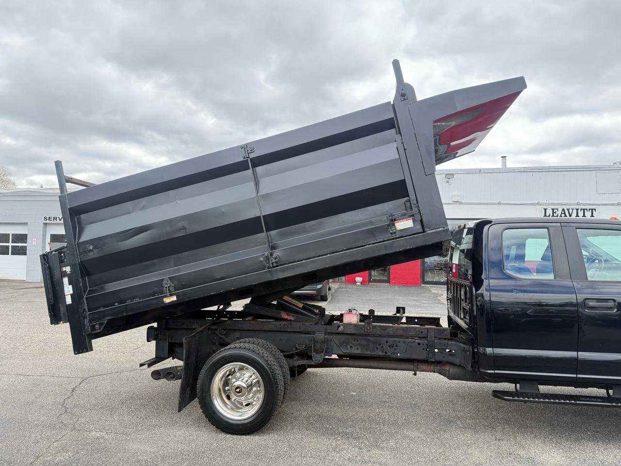 Used 2017 Ford F550 4x4 SuperCab Super Duty image 18
