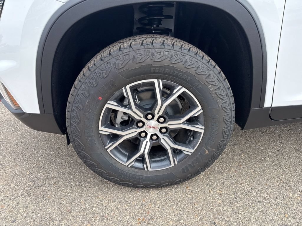 New 2026 GMC Acadia AT4 w/ Luxury Package AWD/4WD image 12