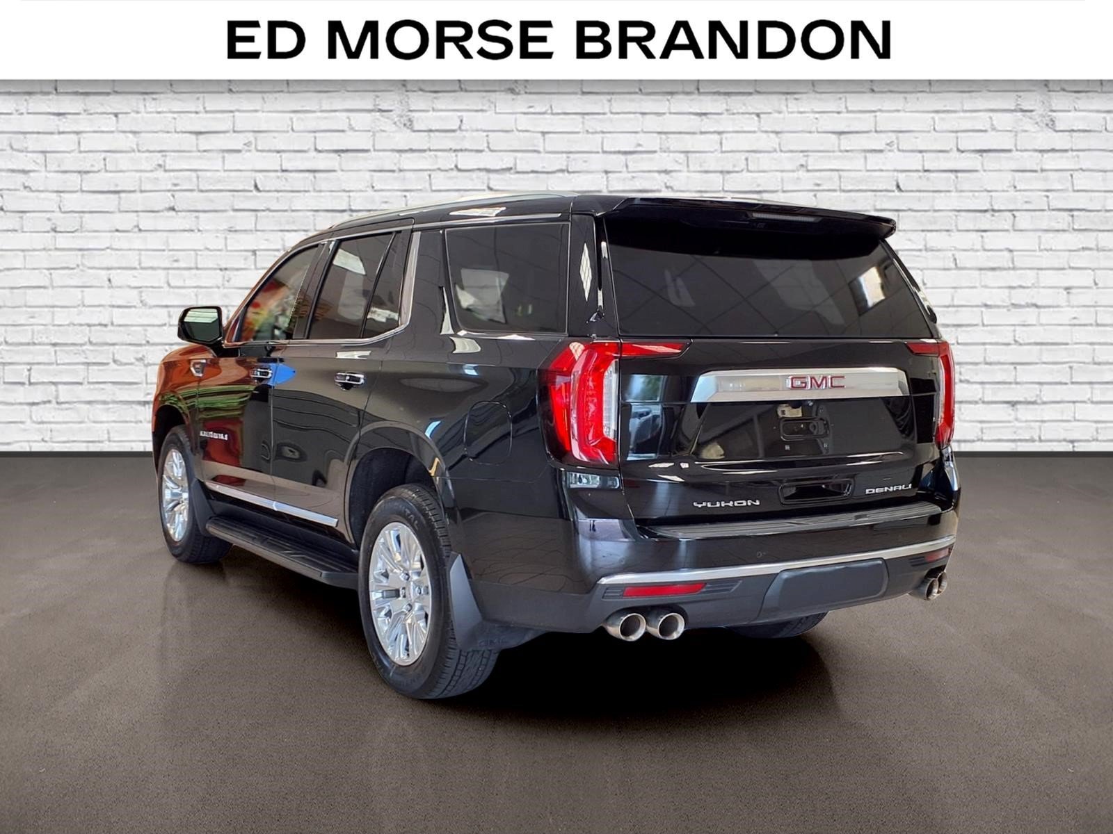 Used 2024 GMC Yukon Denali RWD image 3