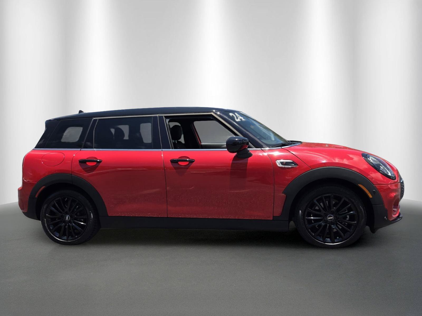 Certified 2024 MINI Cooper Clubman S FWD image 8