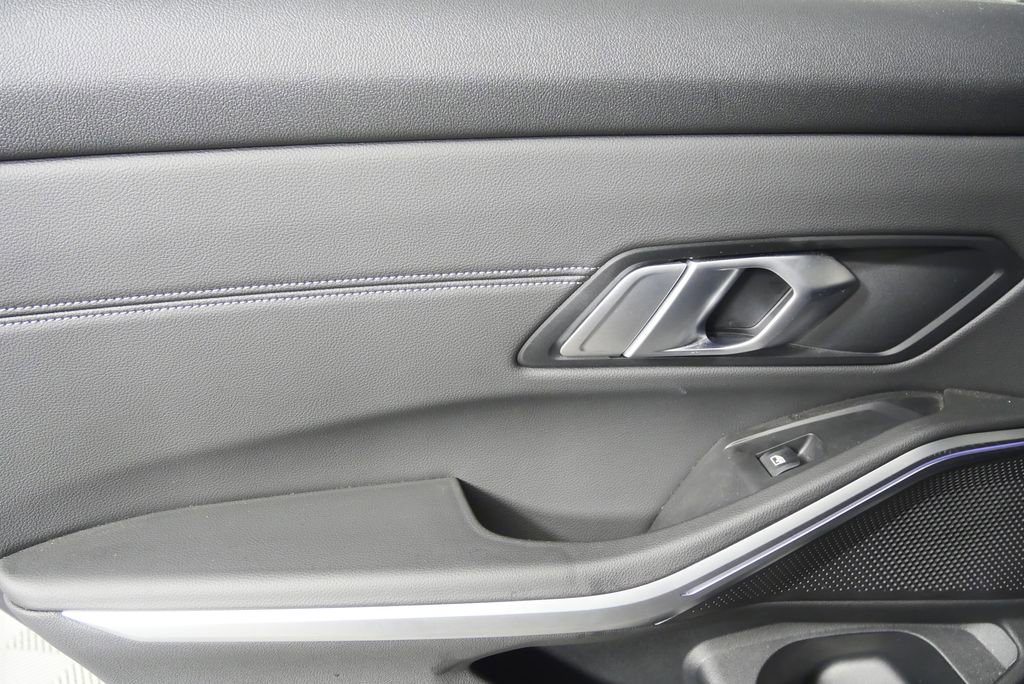 Used 2019 BMW 330i Sedan image 13