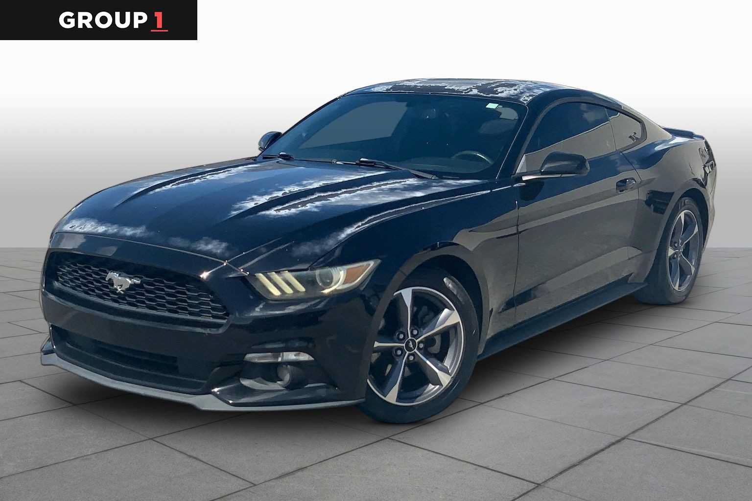 Used 2015 Ford Mustang Coupe w/ Equipment Group 051A RWD image 1