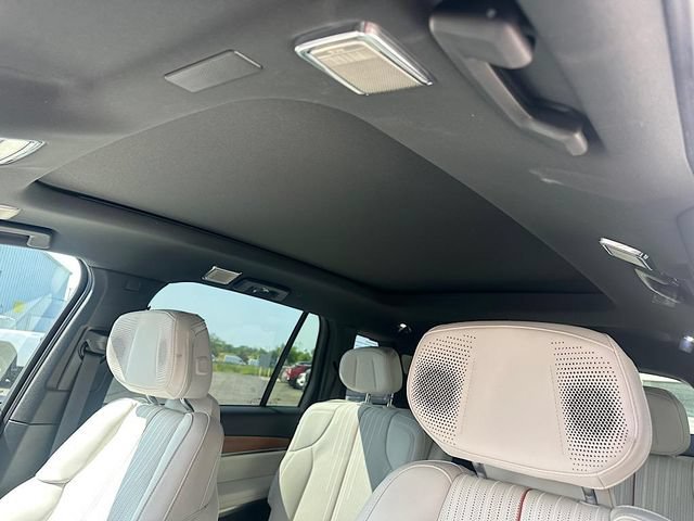 New 2026 Cadillac Vistiq Luxury w/ LPO, Floor Liner Package AWD/4WD image 11
