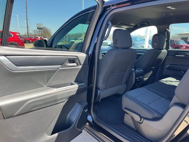 Used 2025 GMC Acadia Elevation FWD image 23