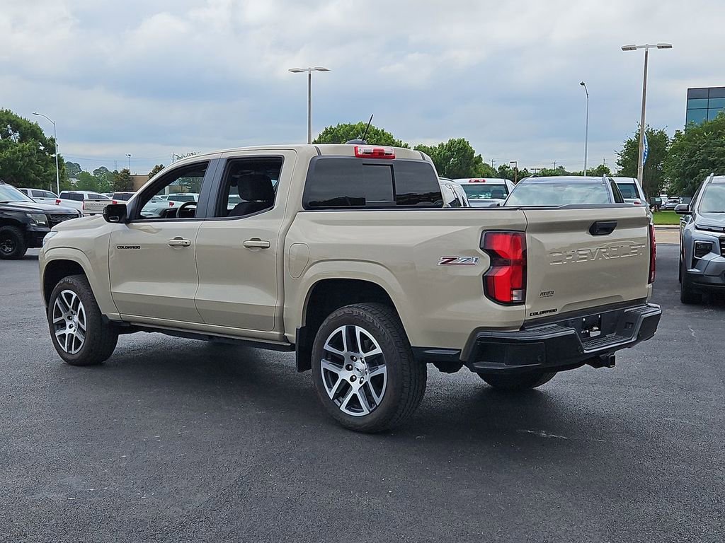 Used 2023 Chevrolet Colorado Z71 w/ Z71 Convenience Package 2 AWD/4WD image 12