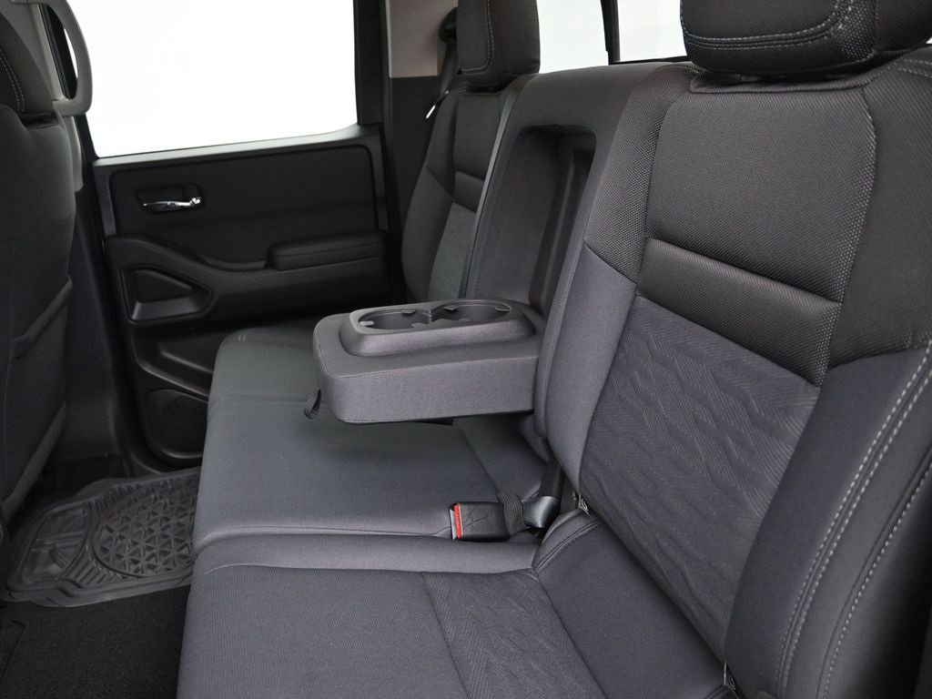 Used 2022 Nissan Frontier SV w/ Technology Package image 21