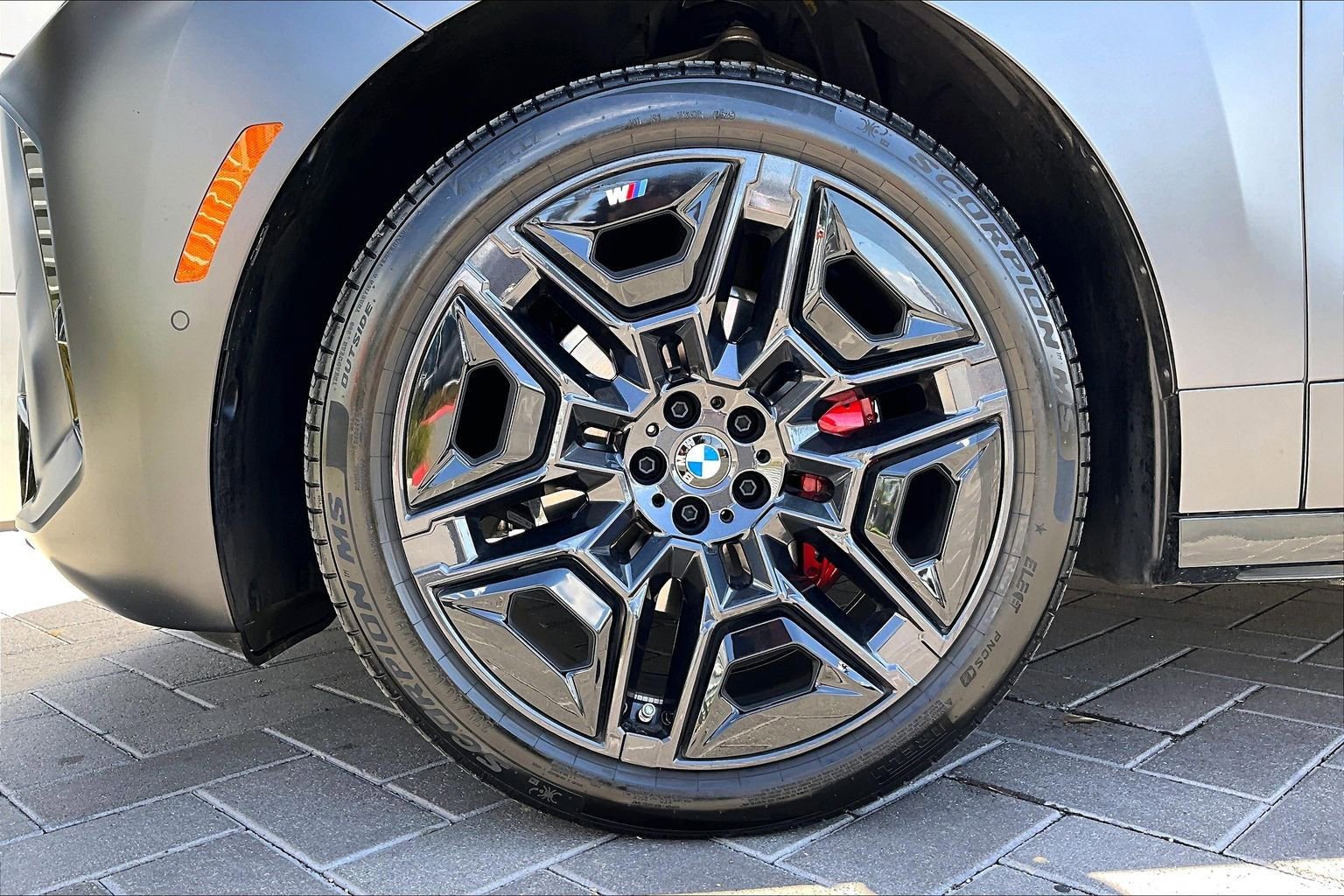 Used 2026 BMW iX xDrive45 w/ M Sport Package image 9