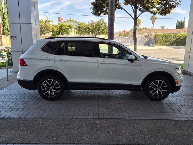 Used 2021 Volkswagen Tiguan SE FWD image 4