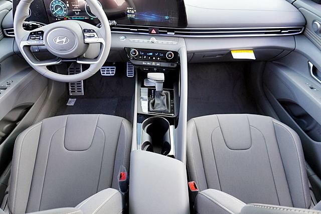 New 2026 Hyundai Elantra Sport FWD image 23