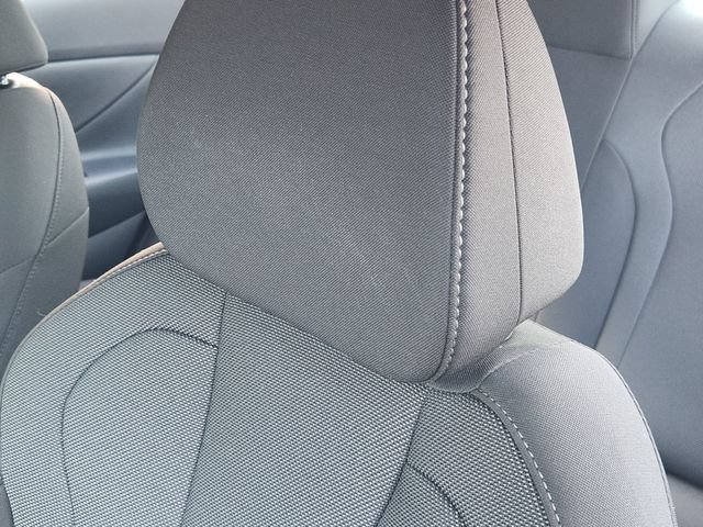 Certified 2026 Hyundai Elantra SE FWD image 9