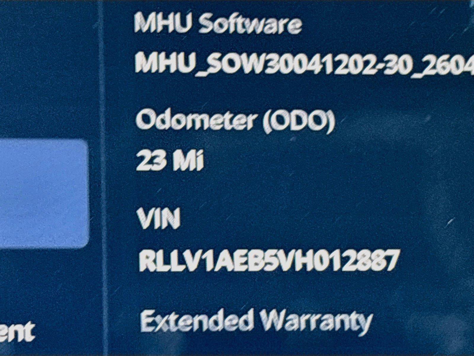 New 2027 VinFast VF 8 Eco AWD/4WD image 12
