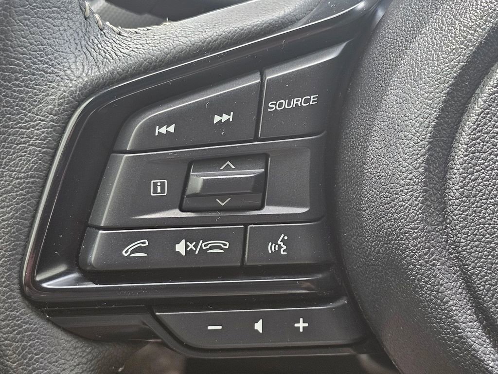 Used 2025 Subaru Forester Premium AWD/4WD image 25