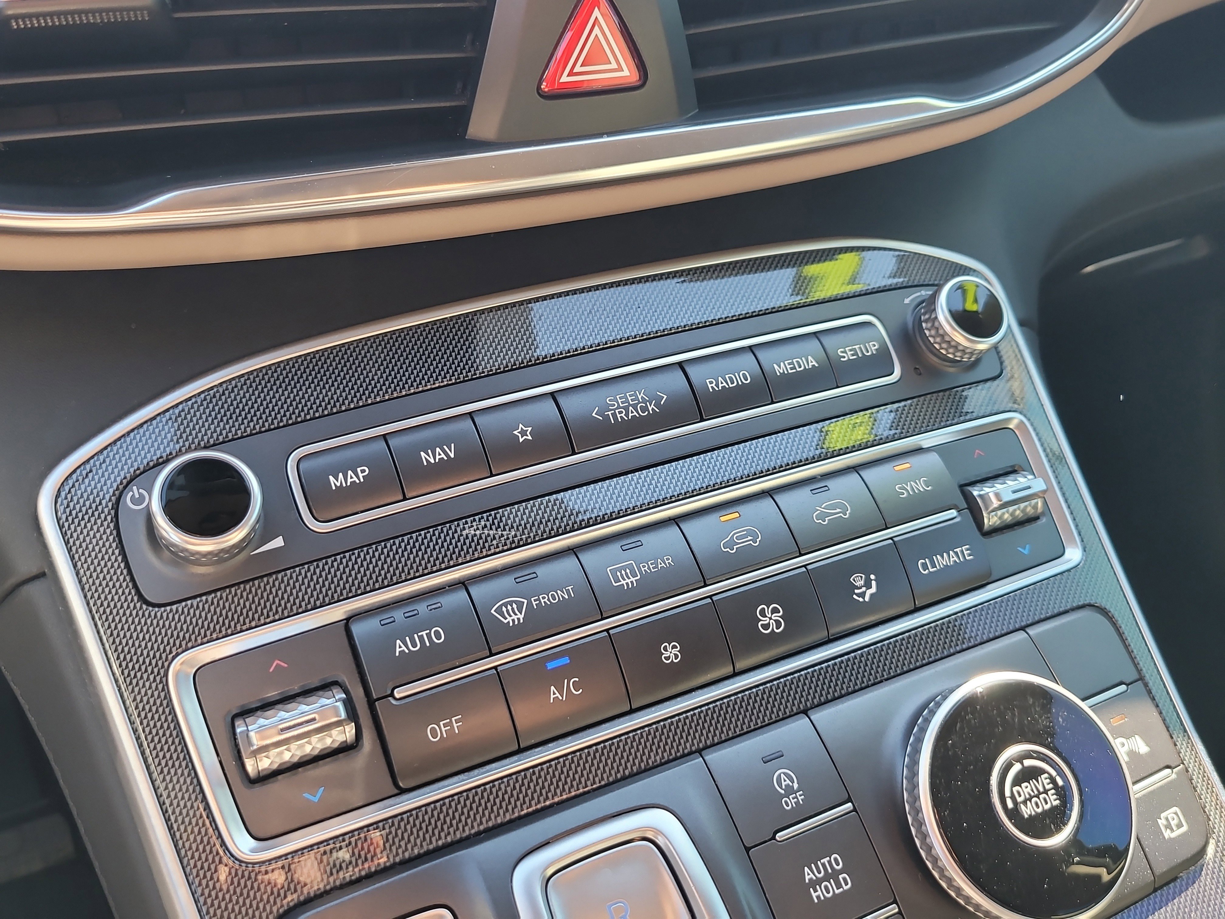 Used 2022 Hyundai Santa Fe Limited image 24