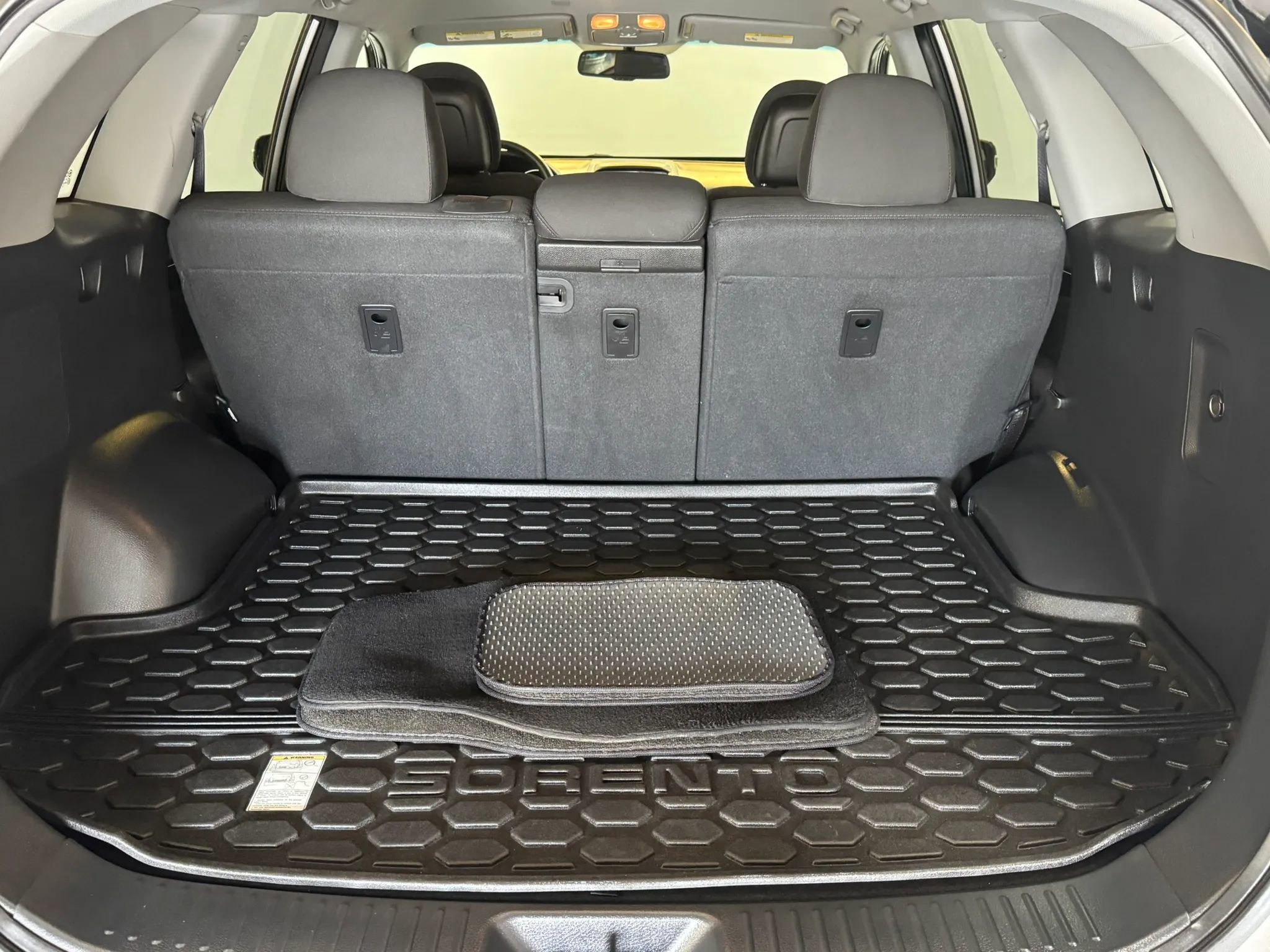 Used 2014 Kia Sorento LX image 30