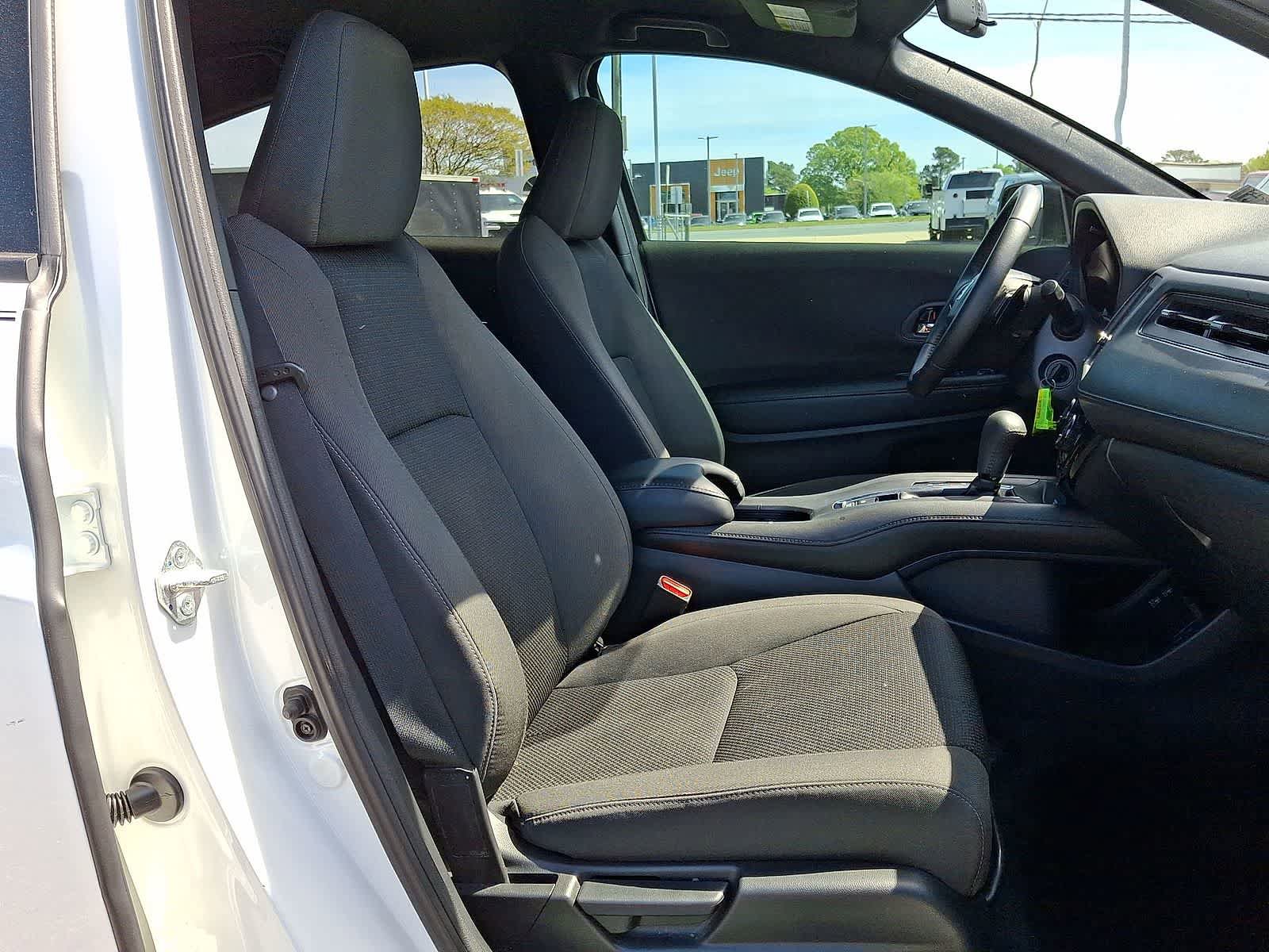 Used 2022 Honda HR-V Sport image 30