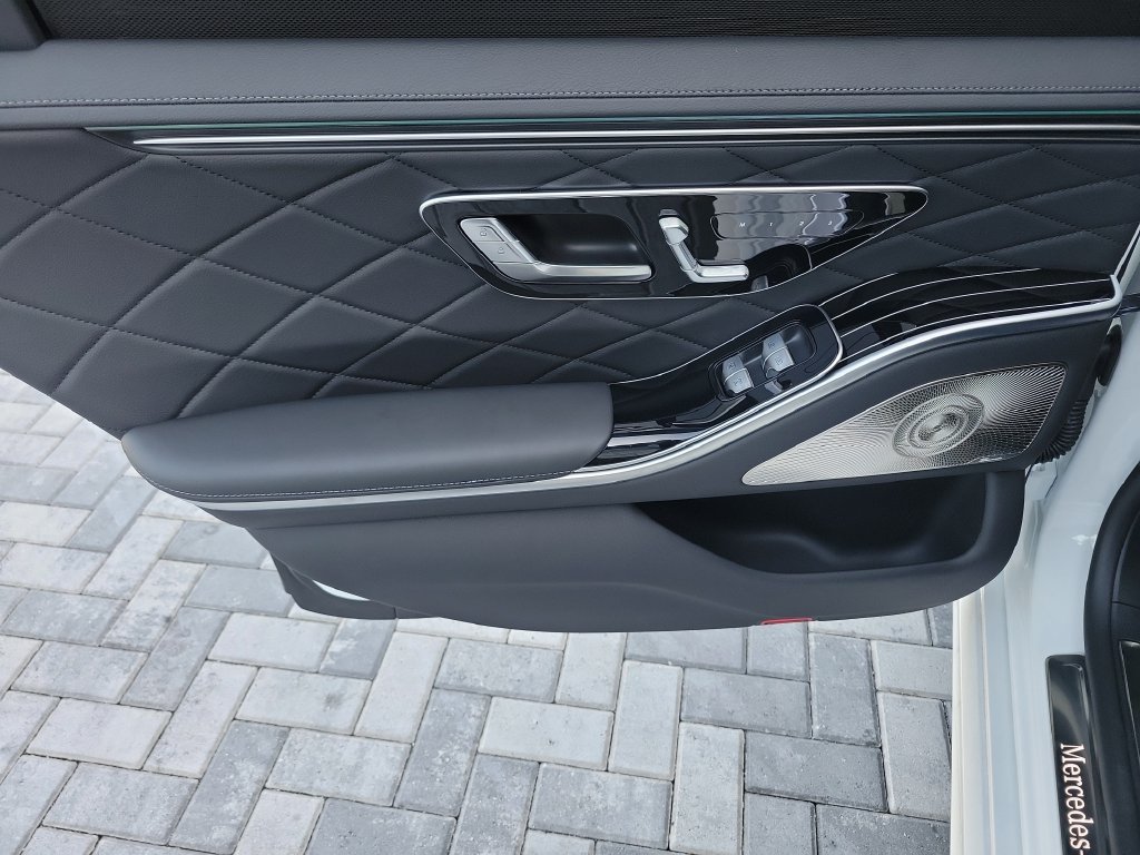 Used 2027 Mercedes-Benz S 580 4MATIC Sedan image 22