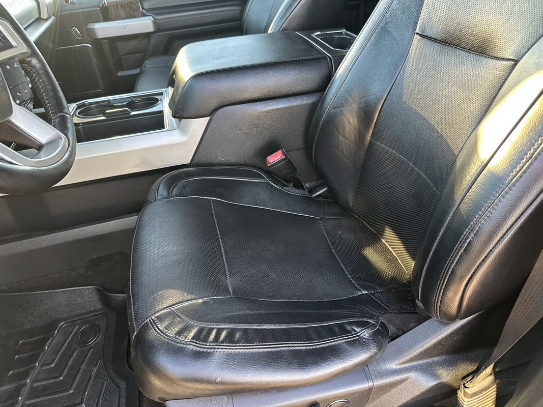 Used 2018 Ford F250 Lariat w/ Lariat Value Package AWD/4WD image 34