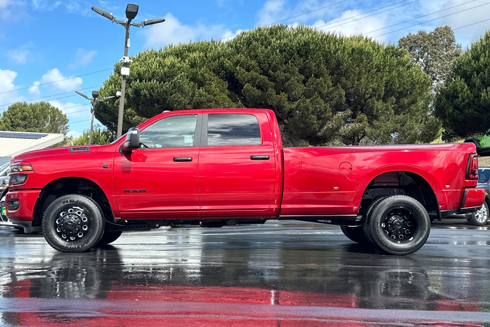 New 2026 RAM 3500 Big Horn AWD/4WD image 7