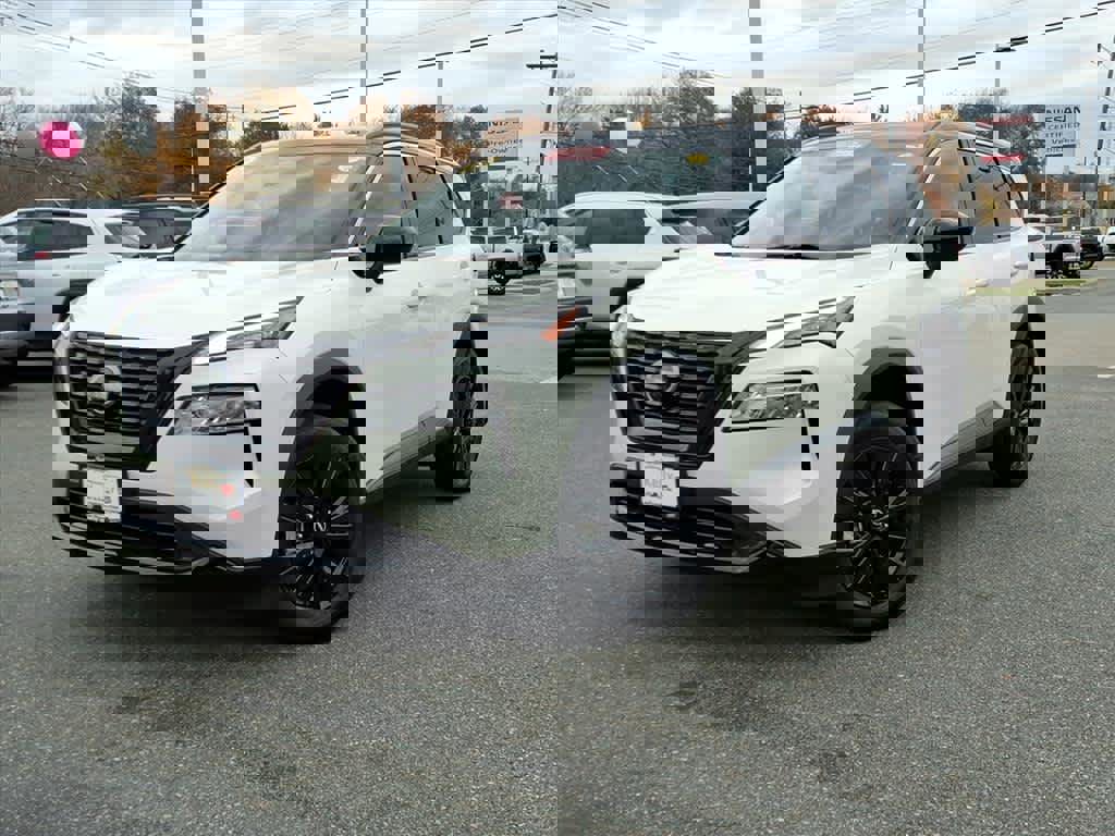 Used 2023 Nissan Rogue SV w/ SV Premium B Package