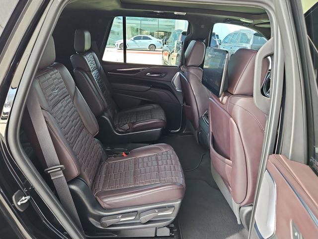 Used 2023 Cadillac Escalade Premium Luxury Platinum image 26