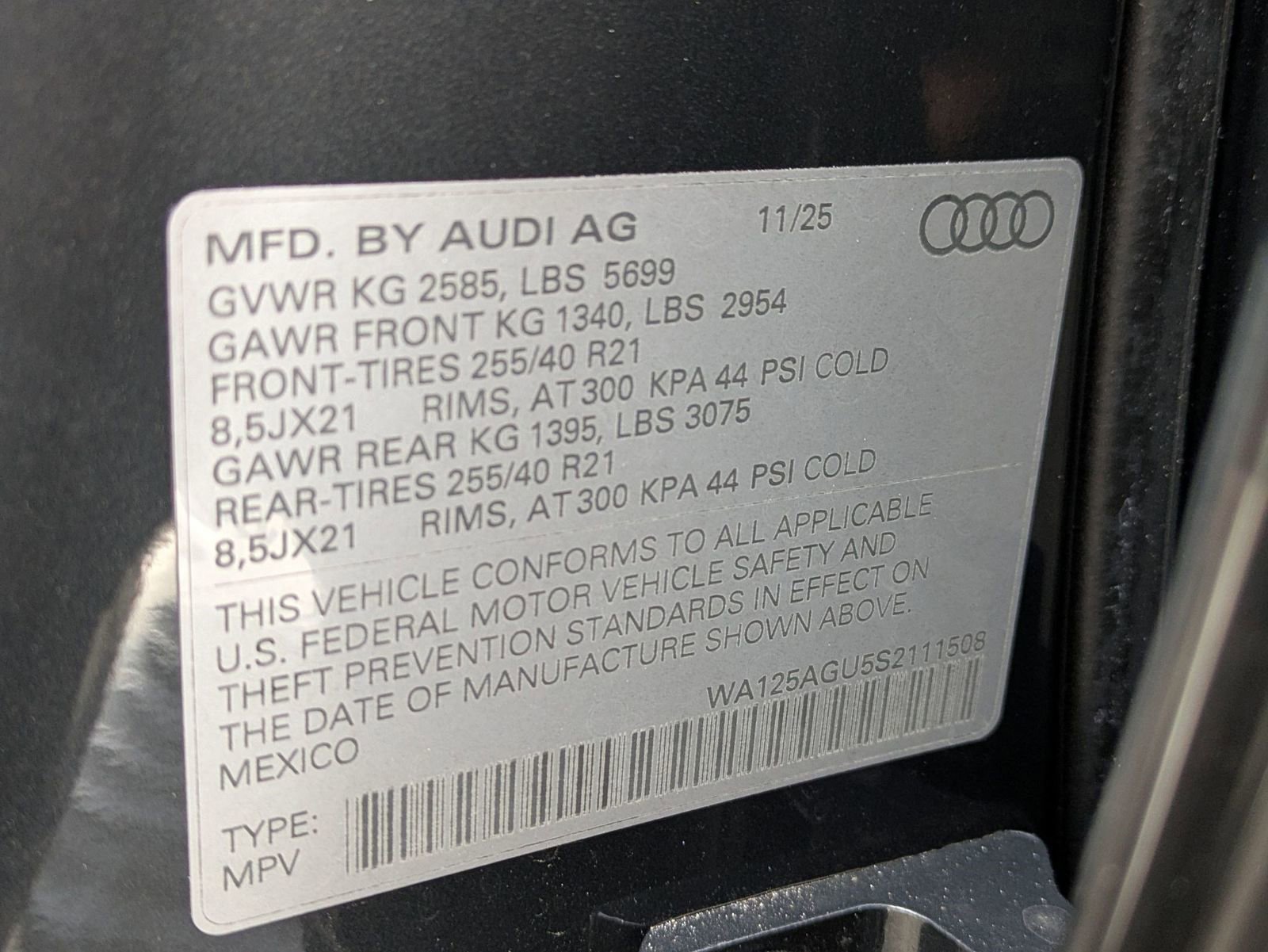 New 2025 Audi SQ5 Premium Plus image 17