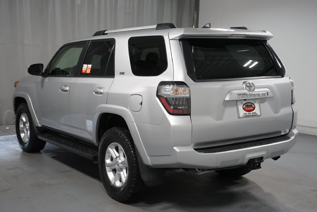 Used 2021 Toyota 4Runner SR5 AWD/4WD image 6