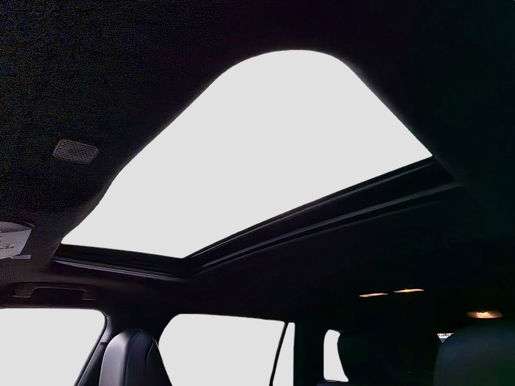 Used 2023 Toyota Highlander XSE image 31