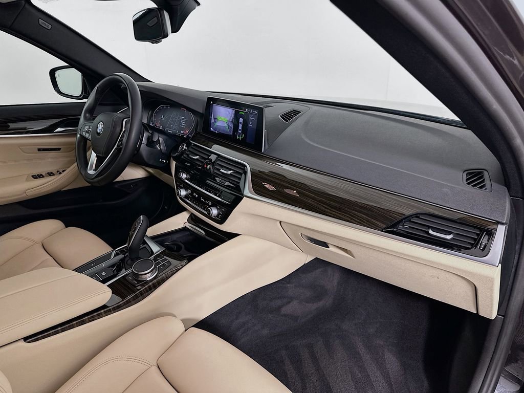Used 2020 BMW 530i w/ Lighting Package image 30