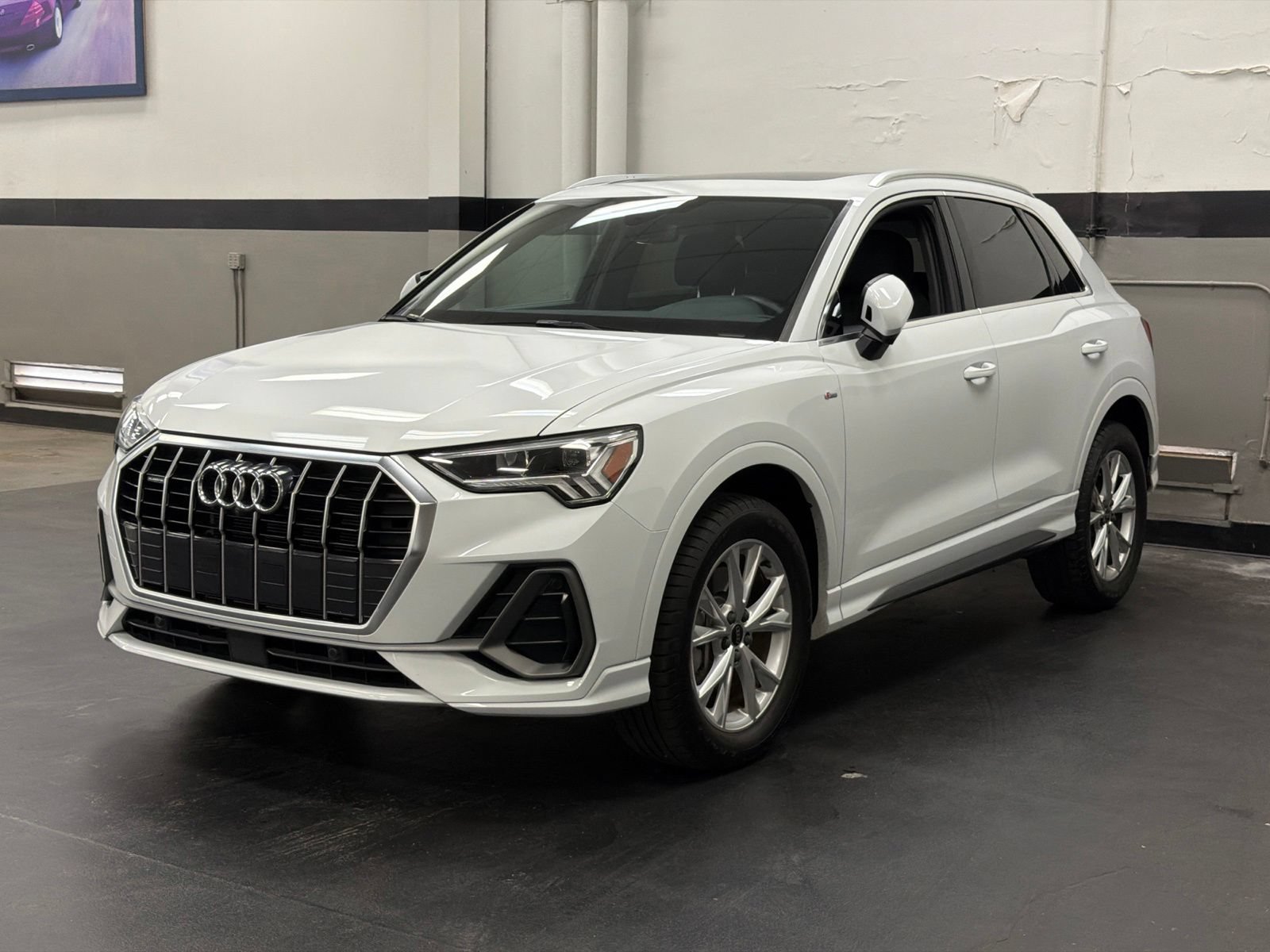 Used 2023 Audi Q3 2.0T Premium Plus w/ Premium Plus Package AWD/4WD image 6