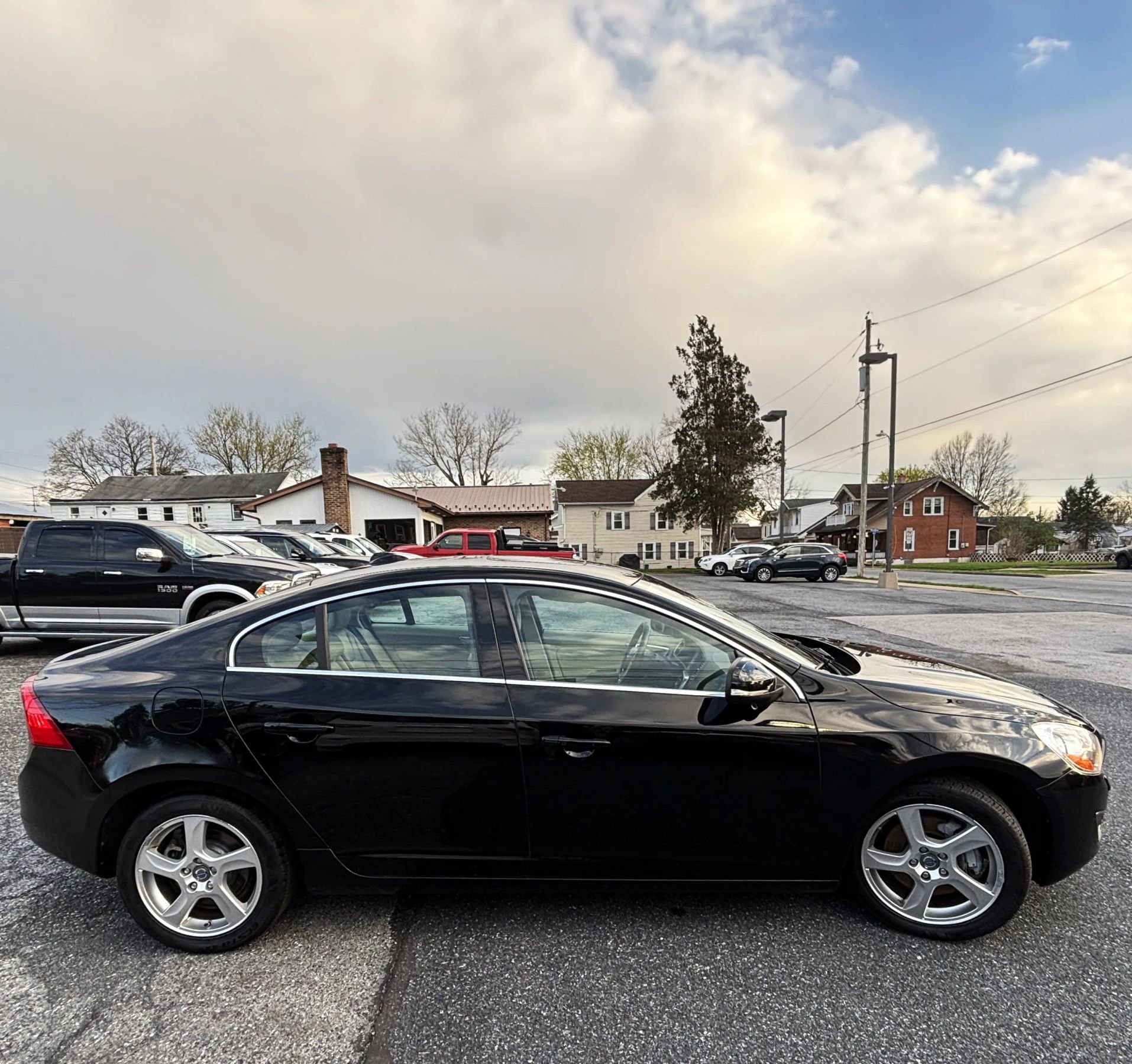 Used 2012 Volvo S60 T5 image 6