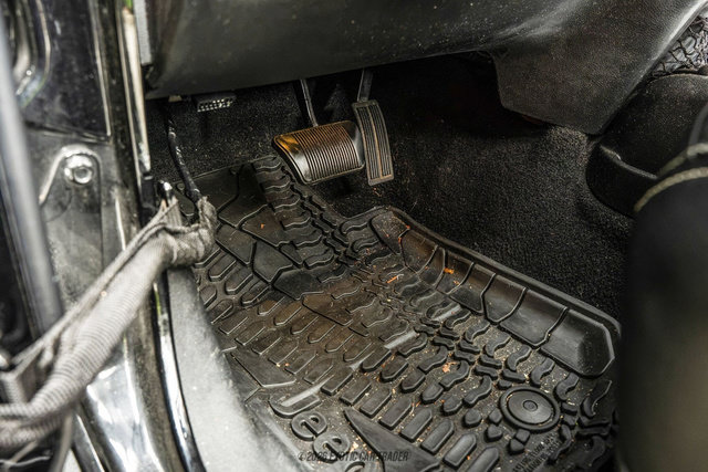 Used 2014 Jeep Wrangler Unlimited Rubicon AWD/4WD image 52