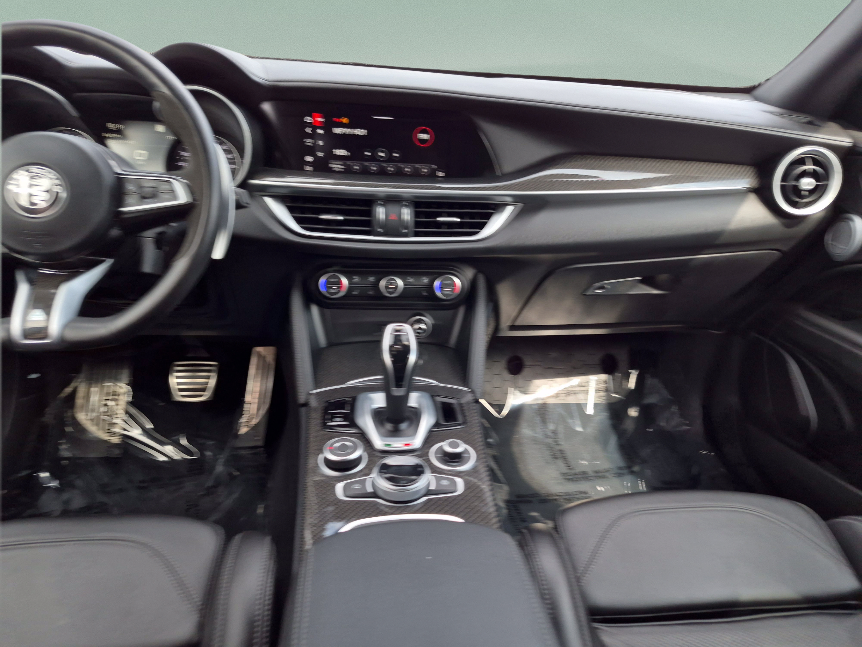 Used 2022 Alfa Romeo Stelvio Quadrifoglio w/ Active Assist Plus Package AWD/4WD image 26