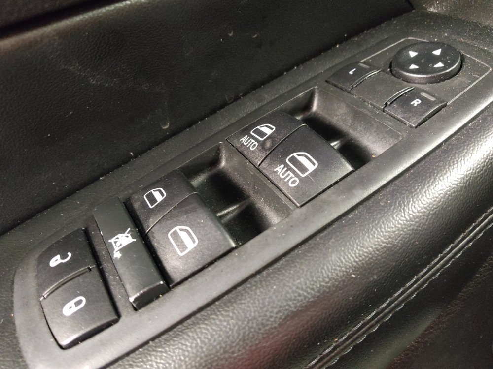 Used 2020 Jeep Grand Cherokee Altitude image 27