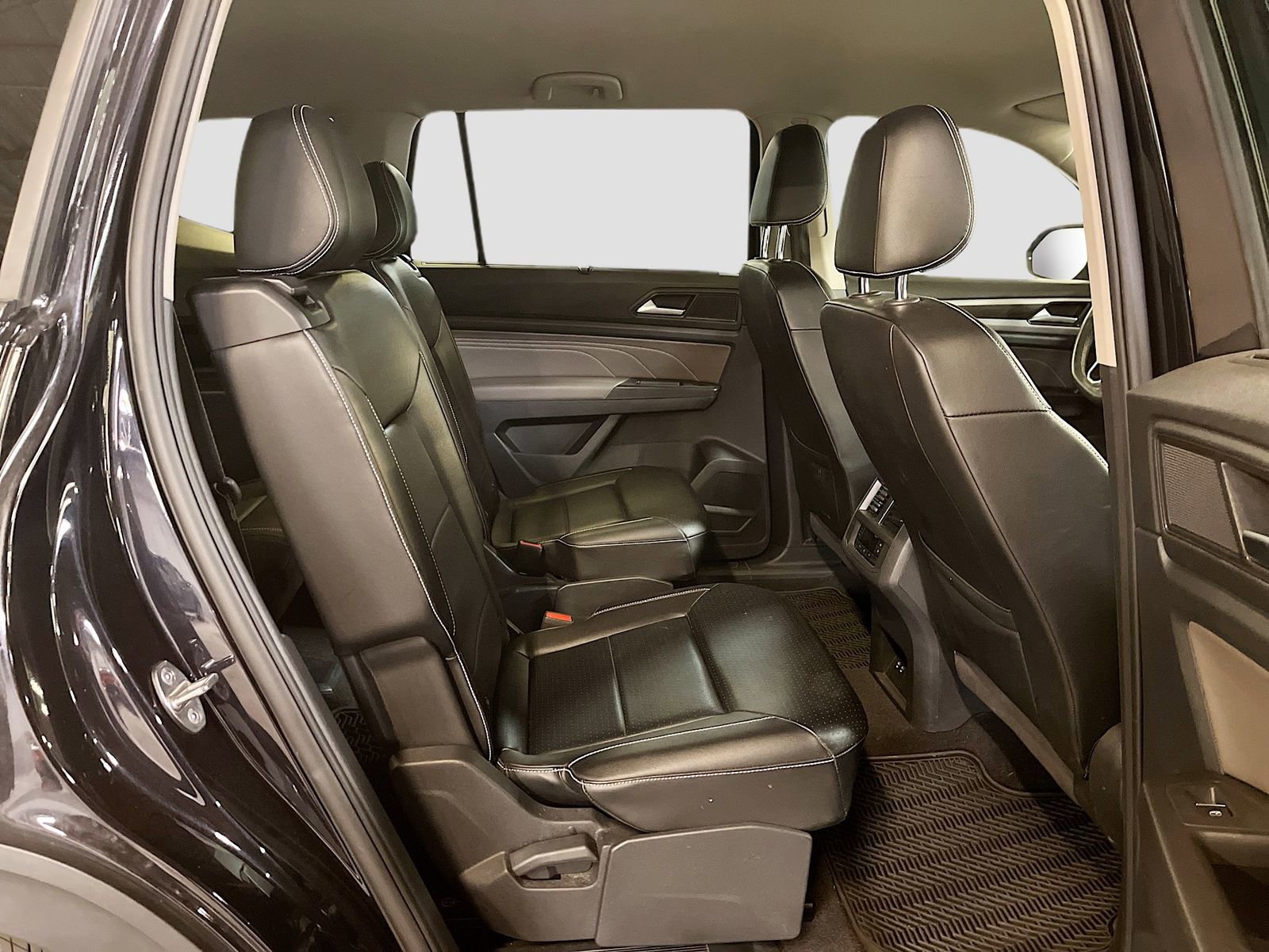 Used 2022 Volkswagen Atlas SE image 27