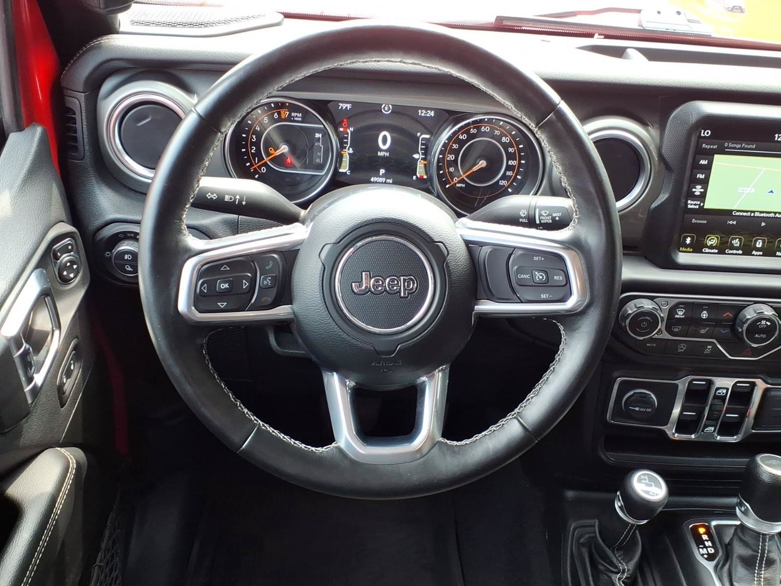 Used 2022 Jeep Gladiator Overland w/ Cold Weather Group AWD/4WD image 11
