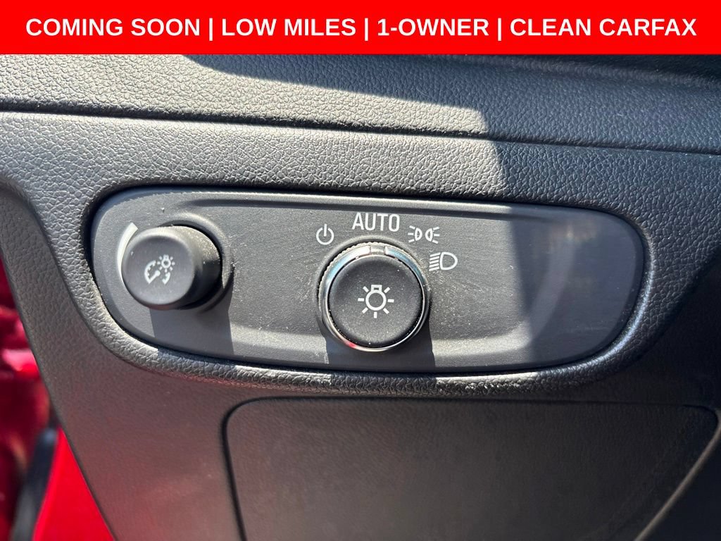 Used 2023 Chevrolet Bolt LT w/ Infotainment Package FWD image 19