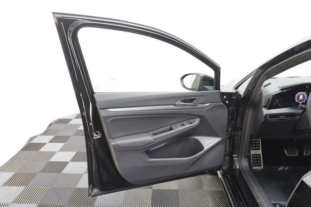 New 2026 Volkswagen Golf image 6