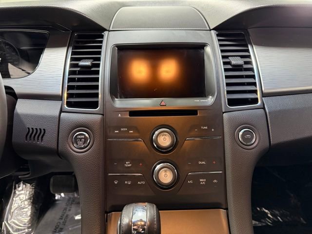 Used 2018 Ford Taurus SEL w/ Equipment Group 201A AWD/4WD image 14