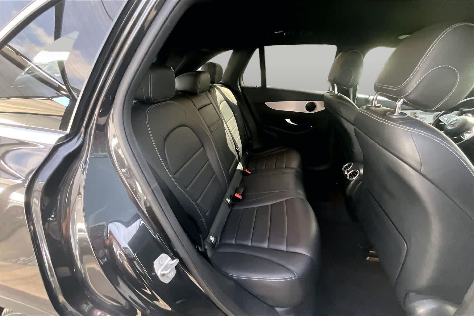 Used 2021 Mercedes-Benz GLC 300 image 20