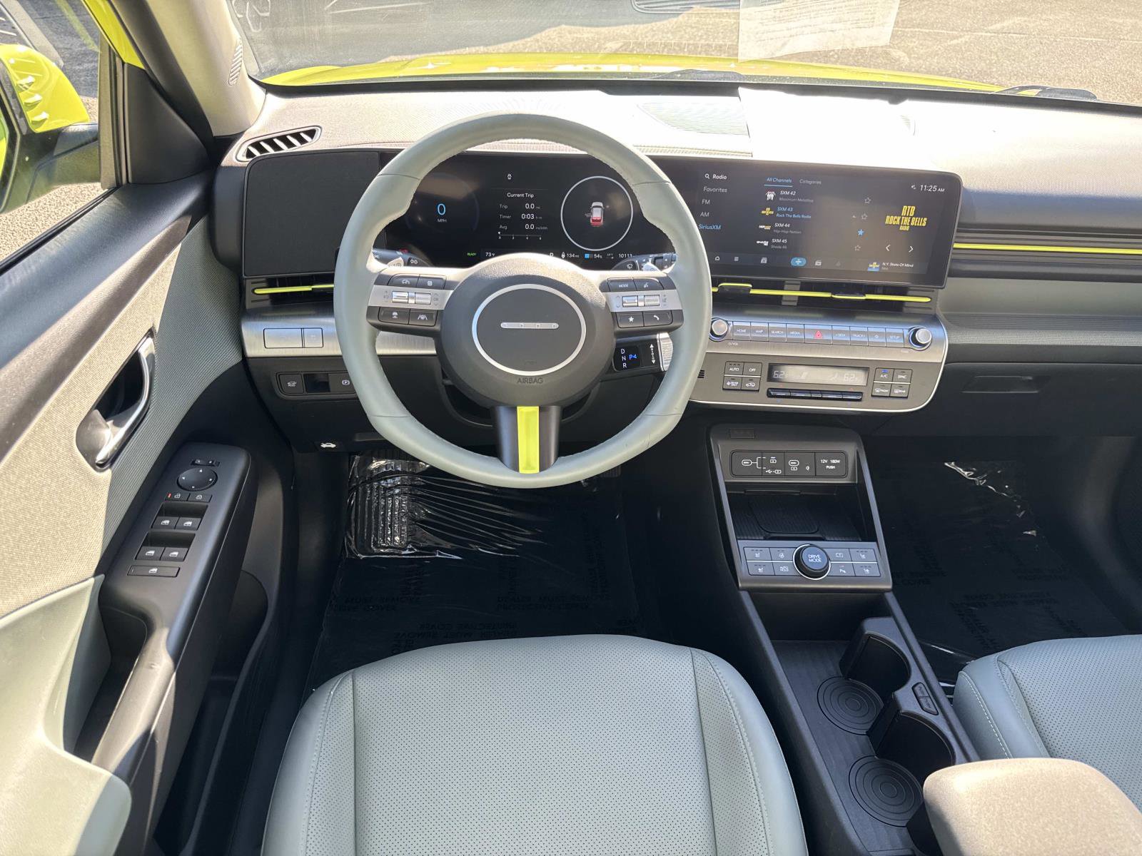 Used 2024 Hyundai Kona Limited image 8