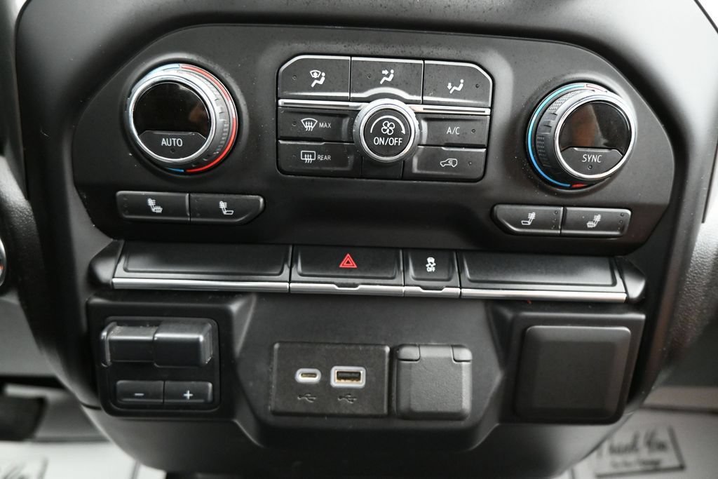 Used 2022 Chevrolet Silverado 3500 LT w/ Convenience Package RWD image 19