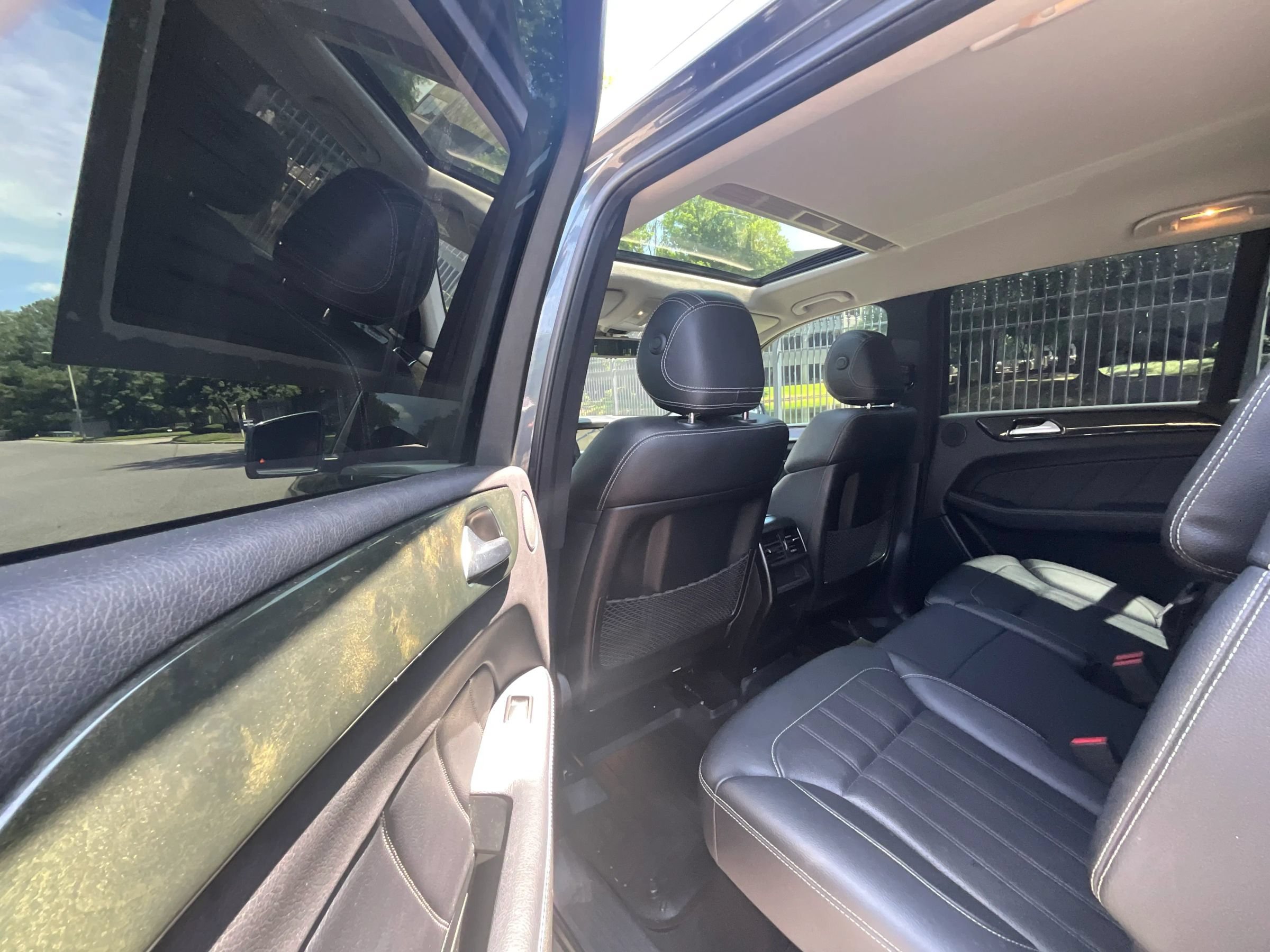 Used 2016 Mercedes-Benz GL 320 BlueTEC 4MATIC image 11