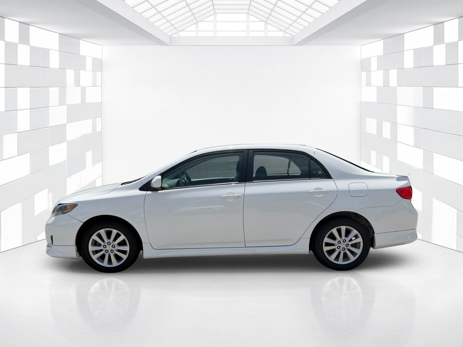 Used 2010 Toyota Corolla S FWD image 4