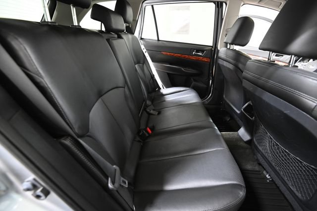 Used 2012 Subaru Outback 2.5i Limited w/ Moonroof Pkg AWD/4WD image 24