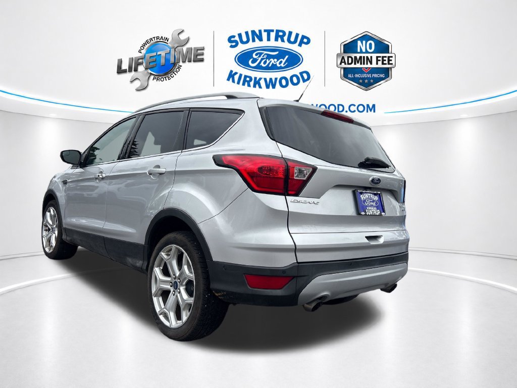 Used 2019 Ford Escape Titanium AWD/4WD image 3