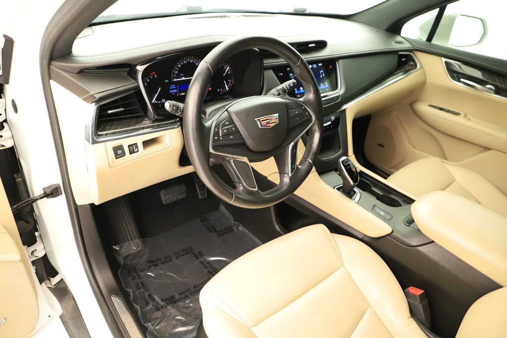 Used 2019 Cadillac XT5 FWD image 30