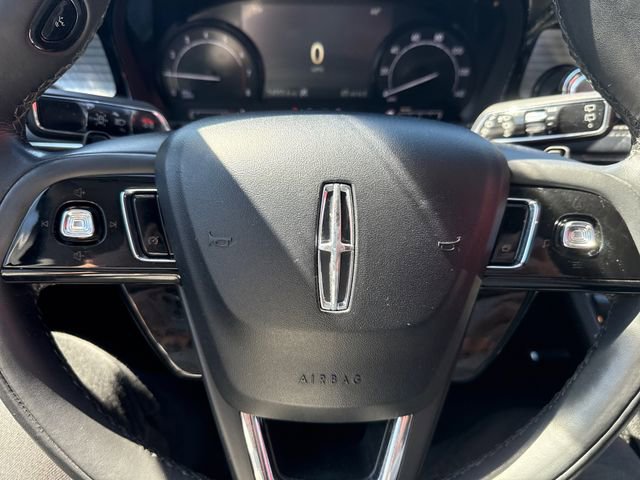 Used 2022 Lincoln Corsair AWD w/ Premium Package image 21